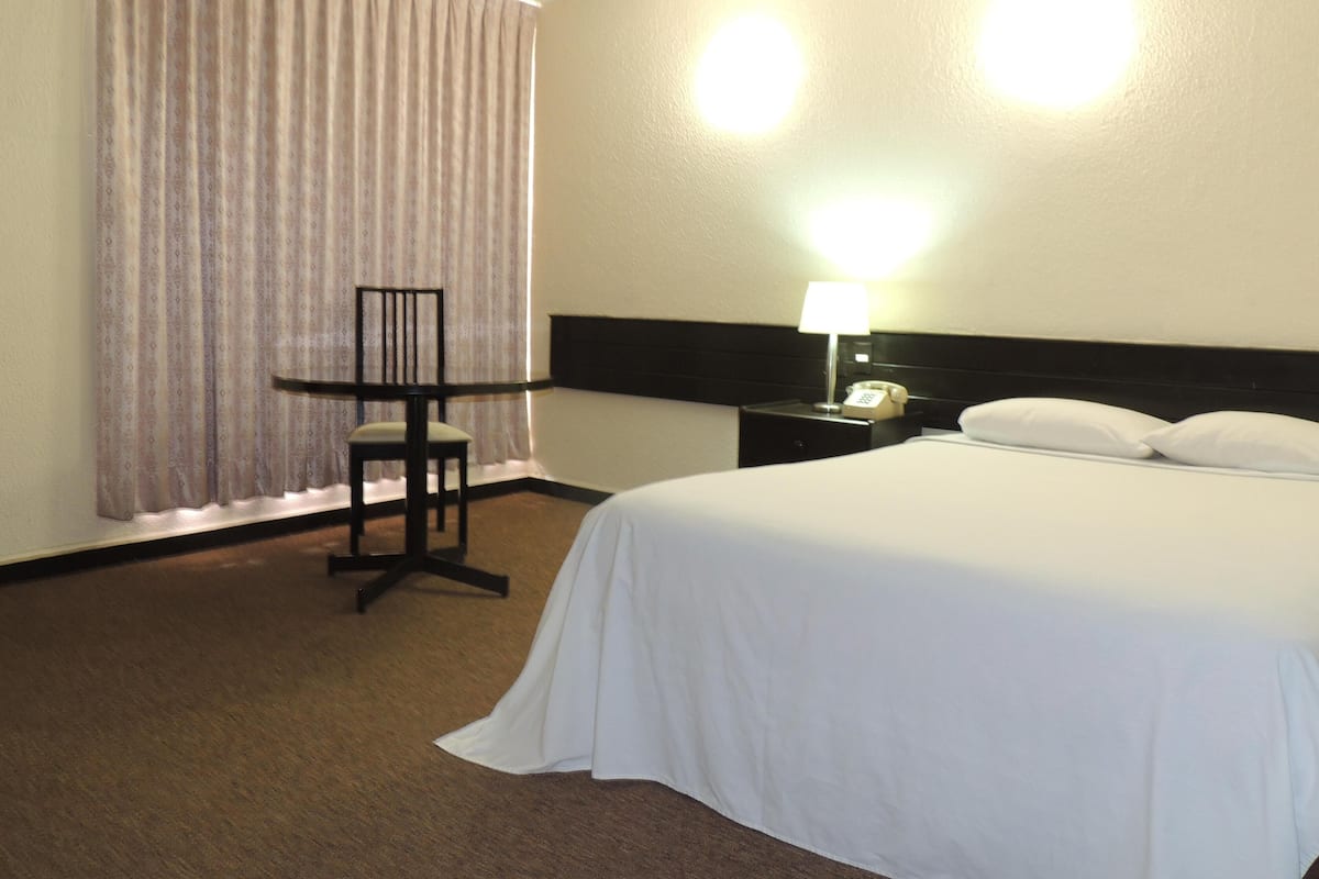 Wifi gratis y ropa de cama 