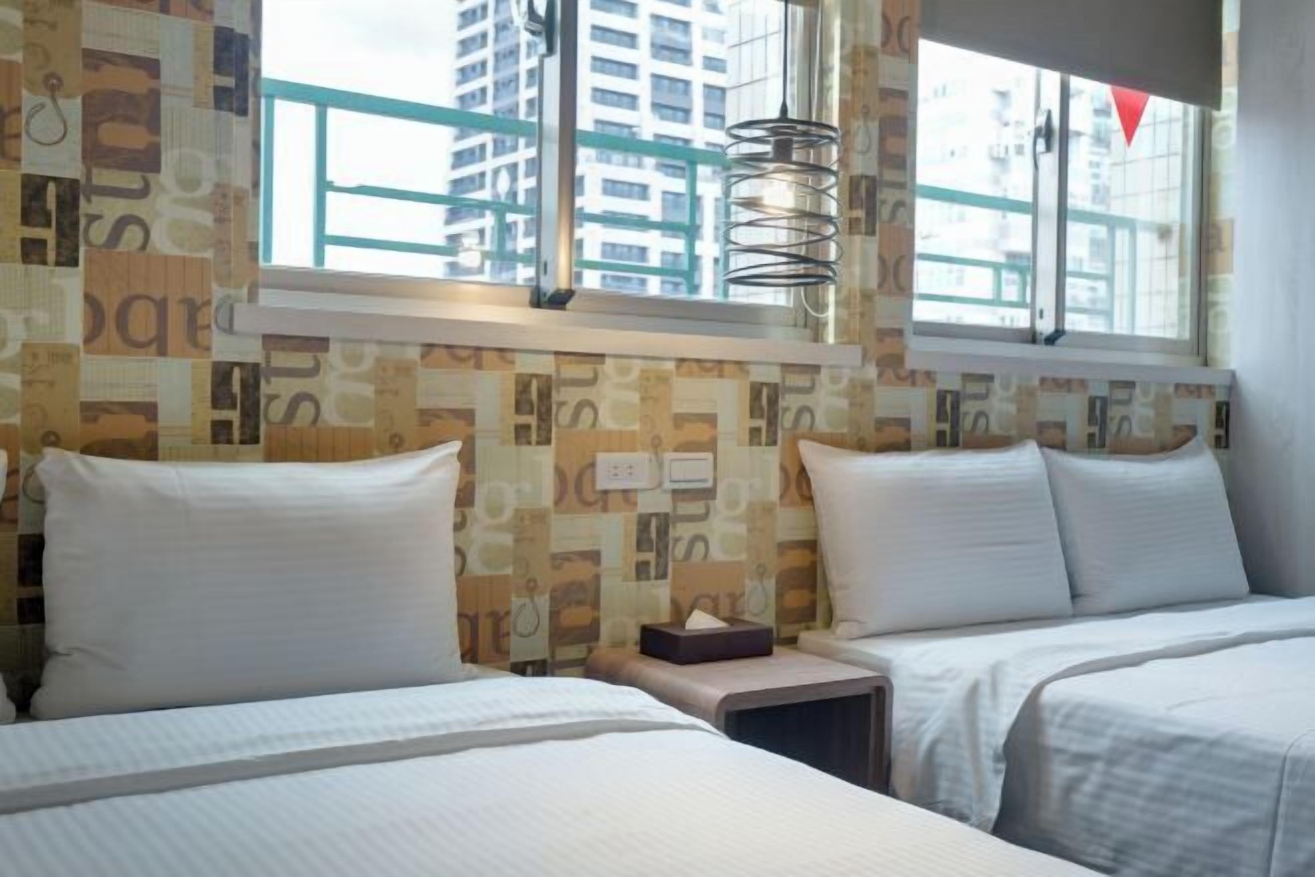 Down comforters, desk, soundproofing, free WiFi