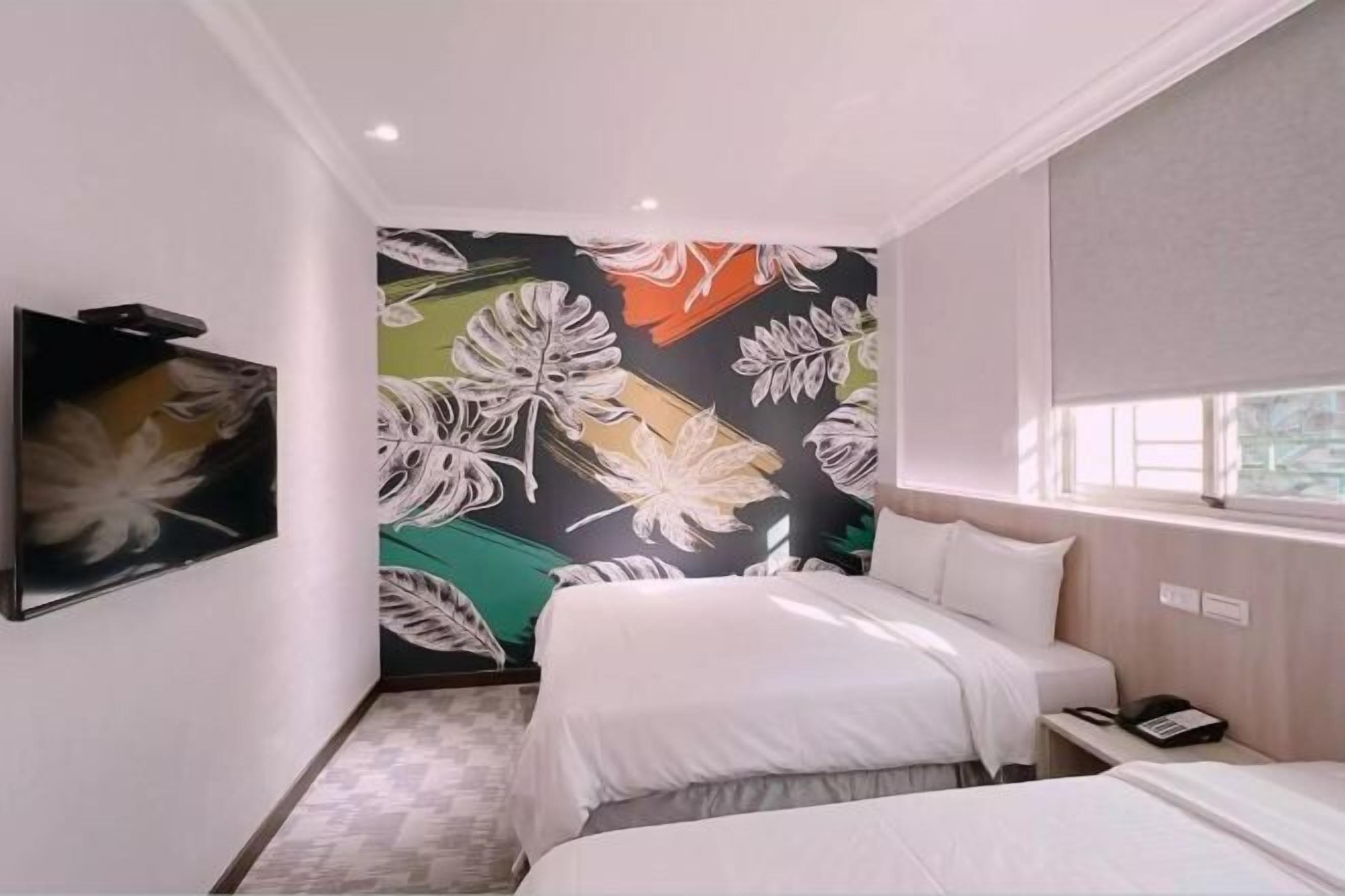 Down comforters, desk, soundproofing, free WiFi