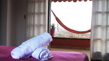 Tabla de planchar con plancha, camas extra y wifi gratis