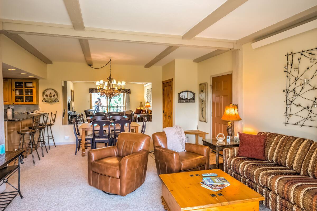 Condo, 2 Bedrooms | Living area | Flat-screen TV, fireplace