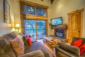 开间 | 浴室 | 吹风机