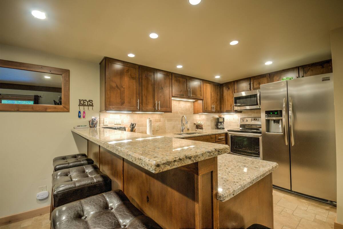Condo, 3 Bedrooms | Rollaway beds, free WiFi