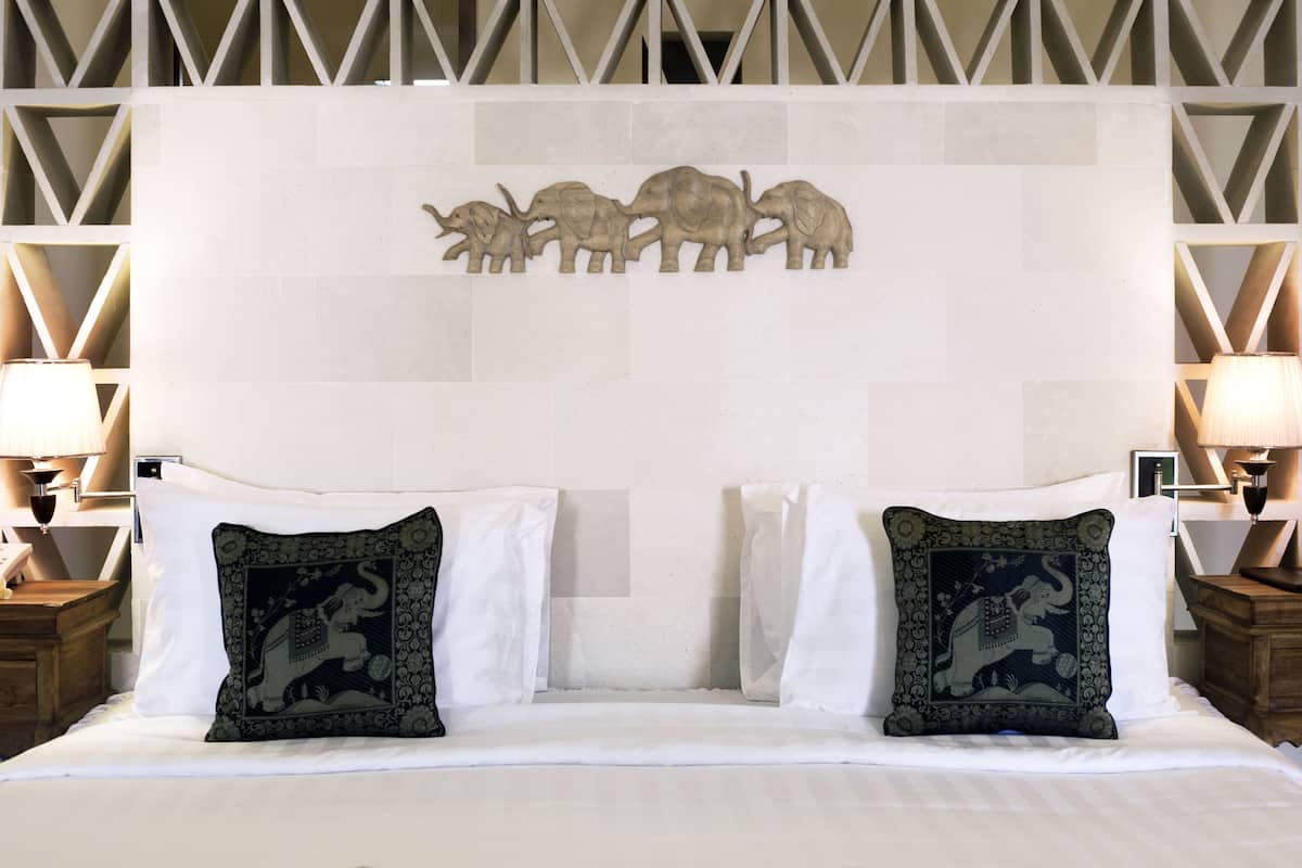 Ropa de cama de alta calidad y minibar