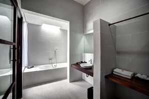 Free toiletries, hair dryer, towels