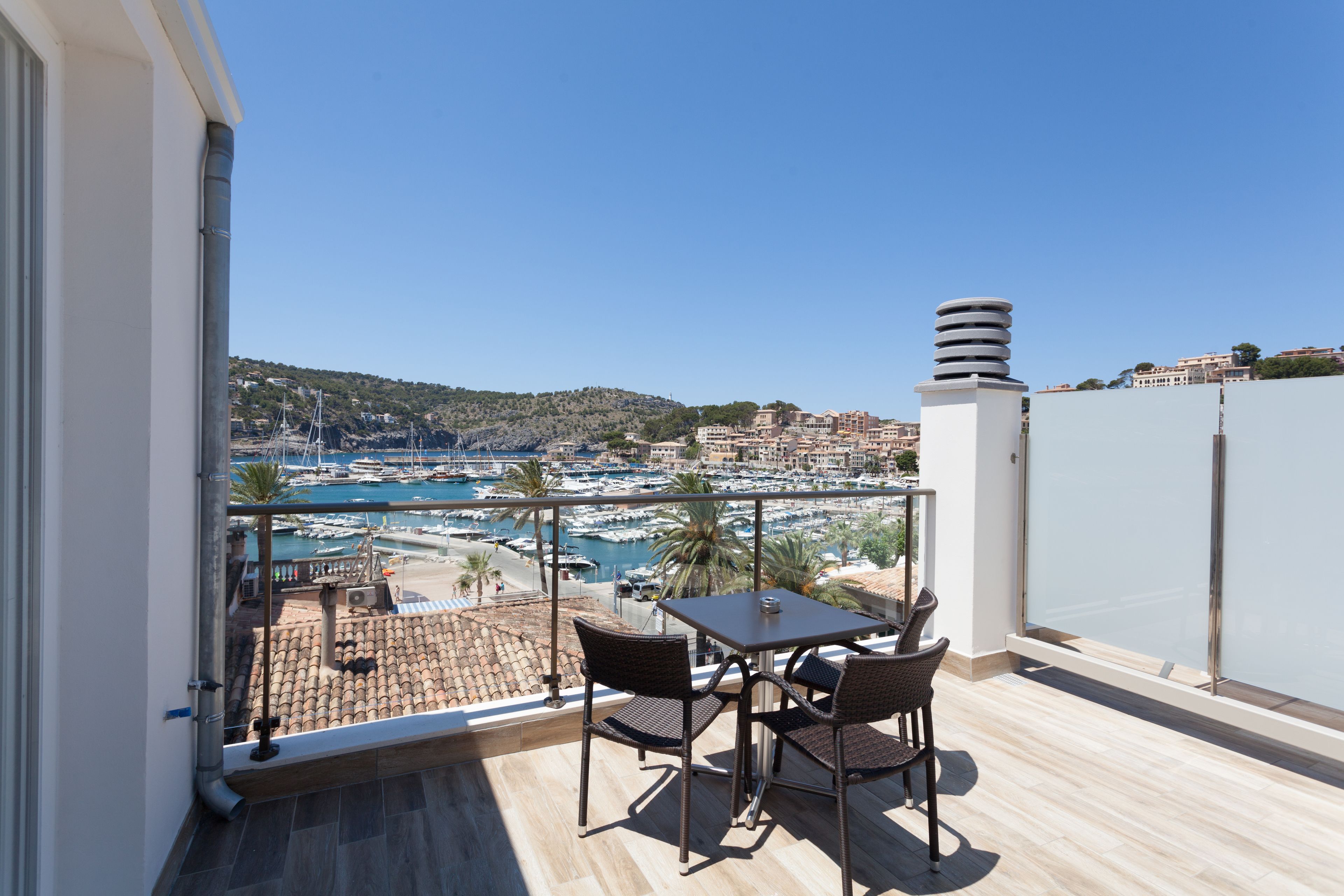 superior double room (2 adults) | terrace/patio