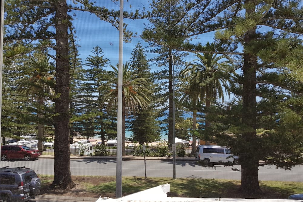 Seabreeze Beach Hotel