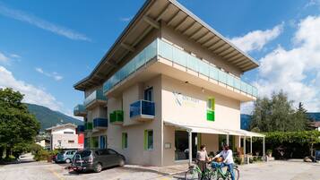 Bagian depan properti