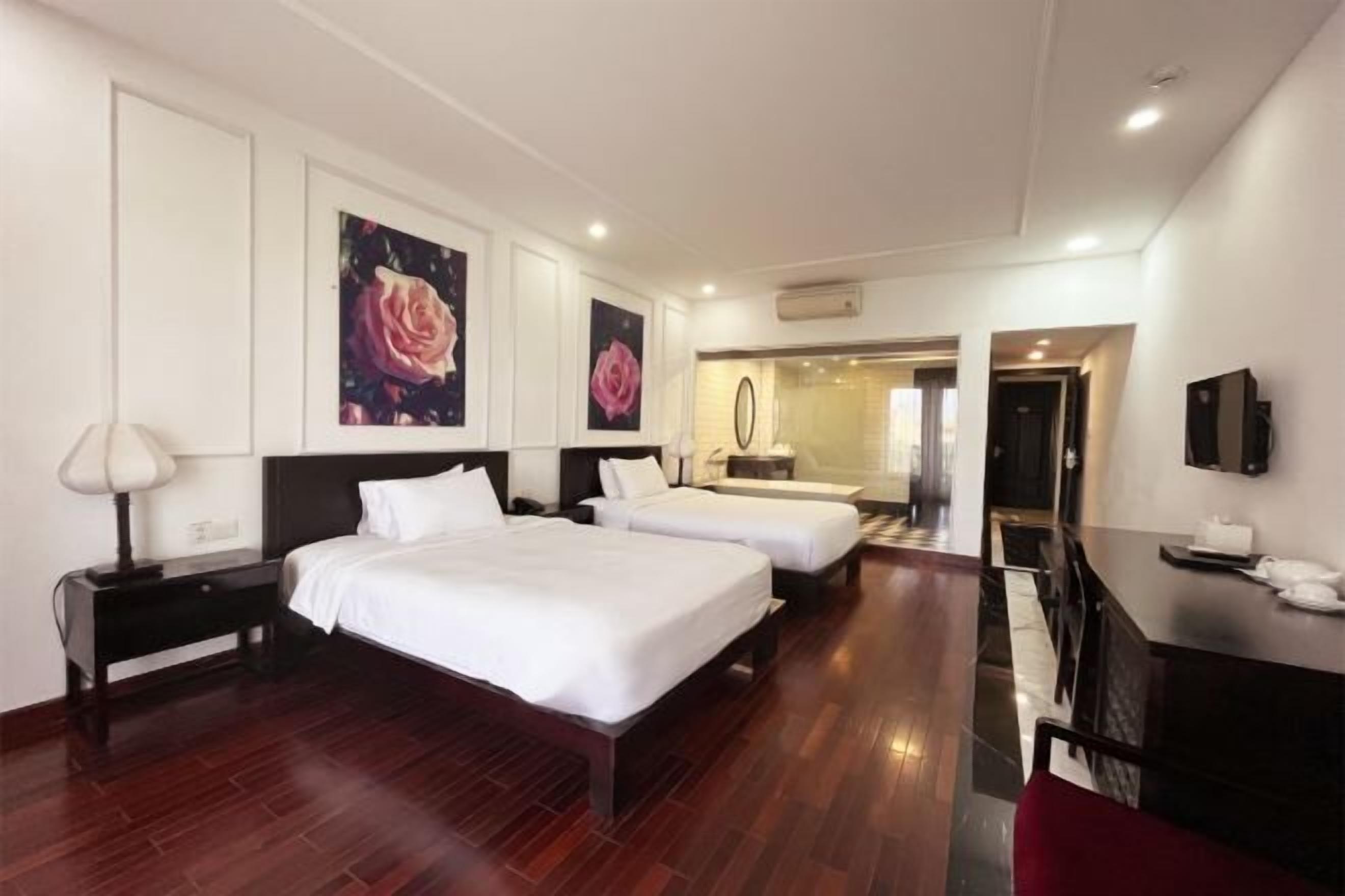 Ropa de cama de alta calidad y minibar 