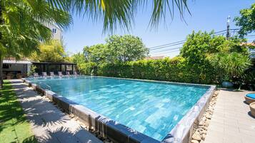 Outdoor pool, sun loungers