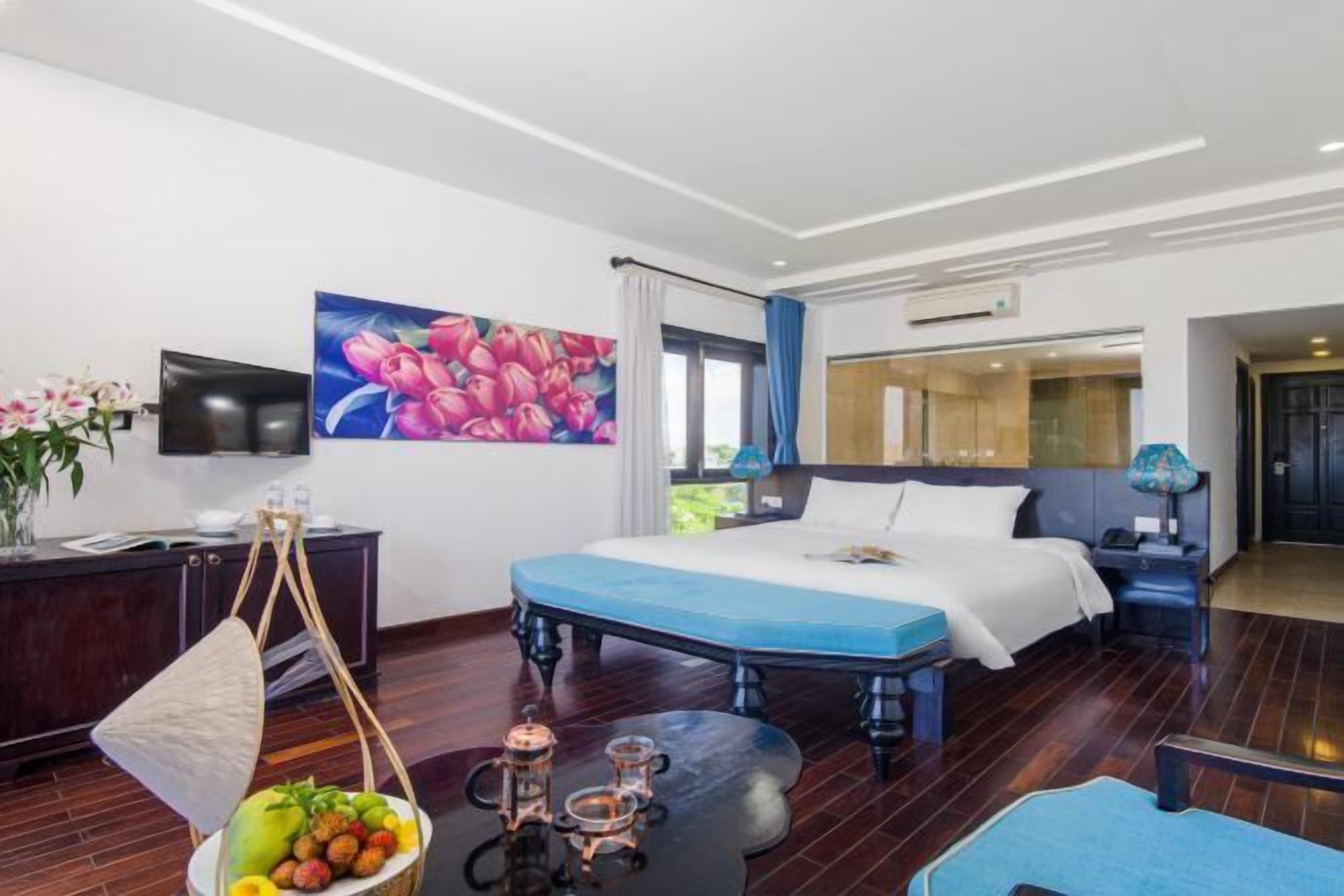 Ropa de cama de alta calidad y minibar 