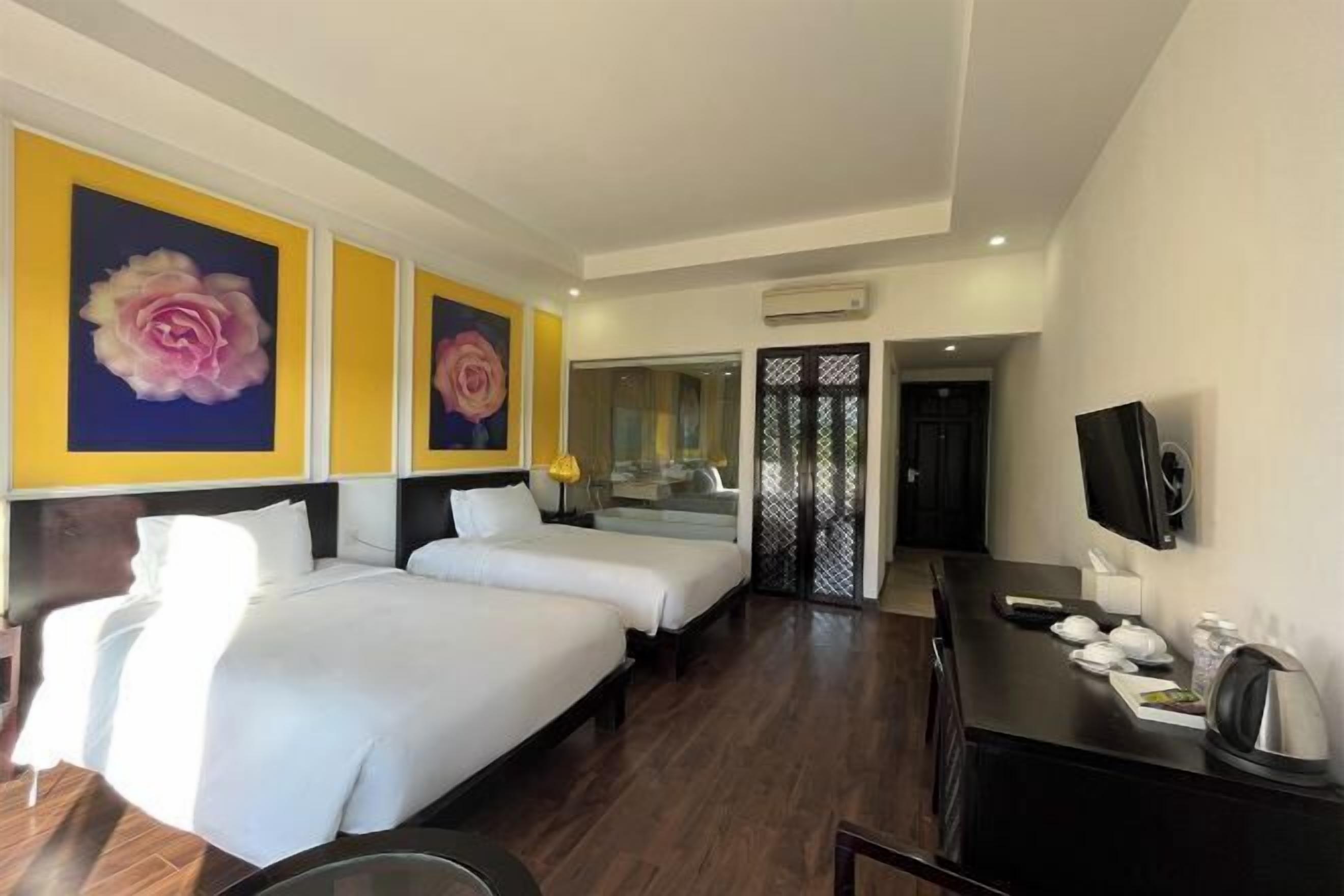 Ropa de cama de alta calidad y minibar 