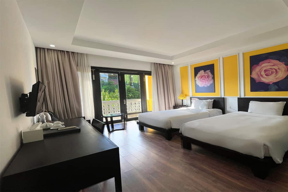 Deluxe-Zweibettzimmer, Gartenblick (or City View)
