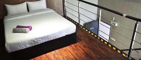 Kamar (VIP) | Meja kerja, setrika/meja setrika, Wi-Fi gratis, dan seprai linen