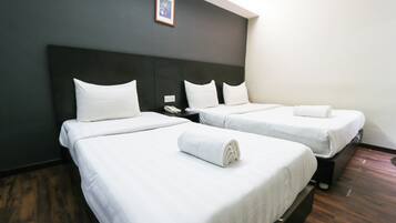 Deluxe Family | Desk, iron/ironing board, free WiFi, bed sheets