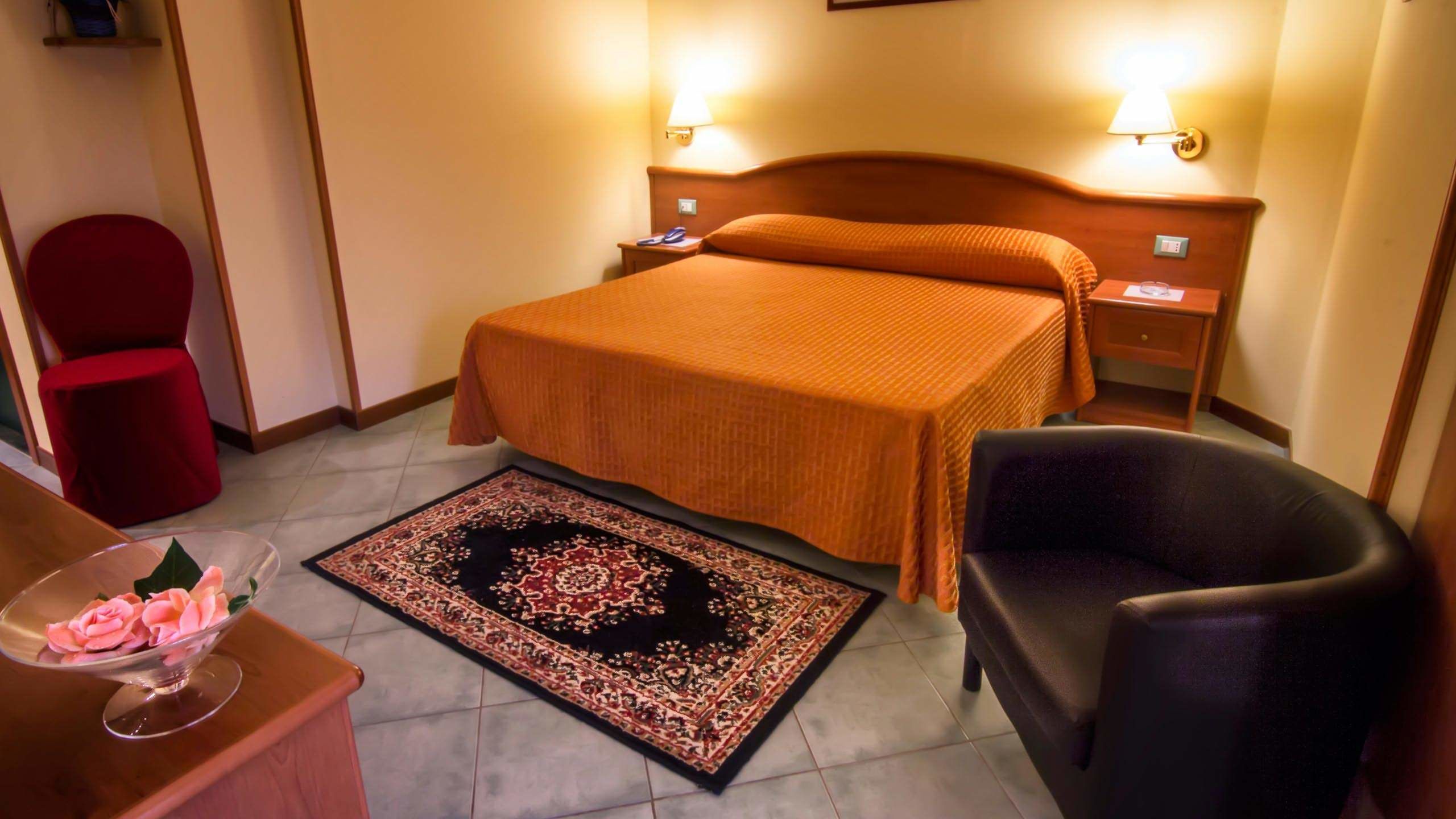 minibar, in-room safe, desk, soundproofing