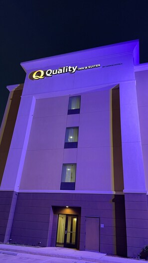 Exterior - Quality Inn & Suites Pearsall (Pearsall)
