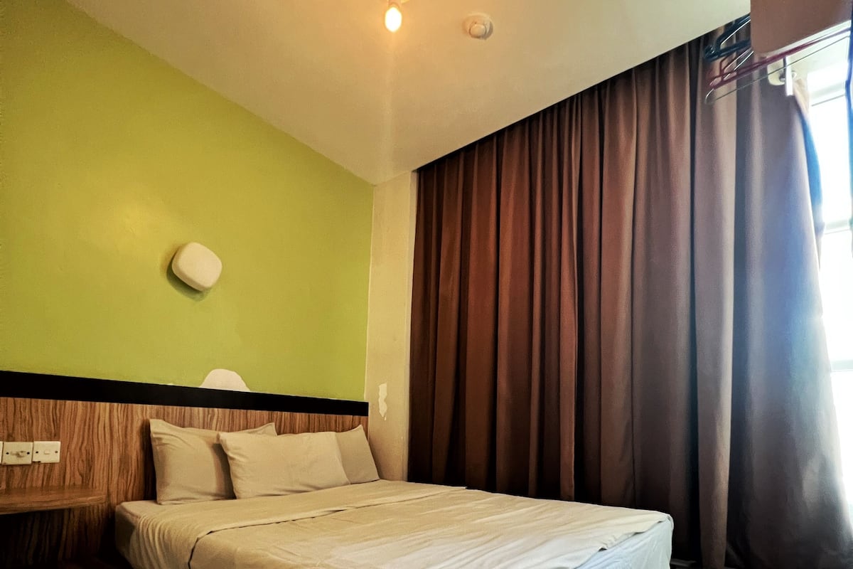 Double Room (Tatami with Window)