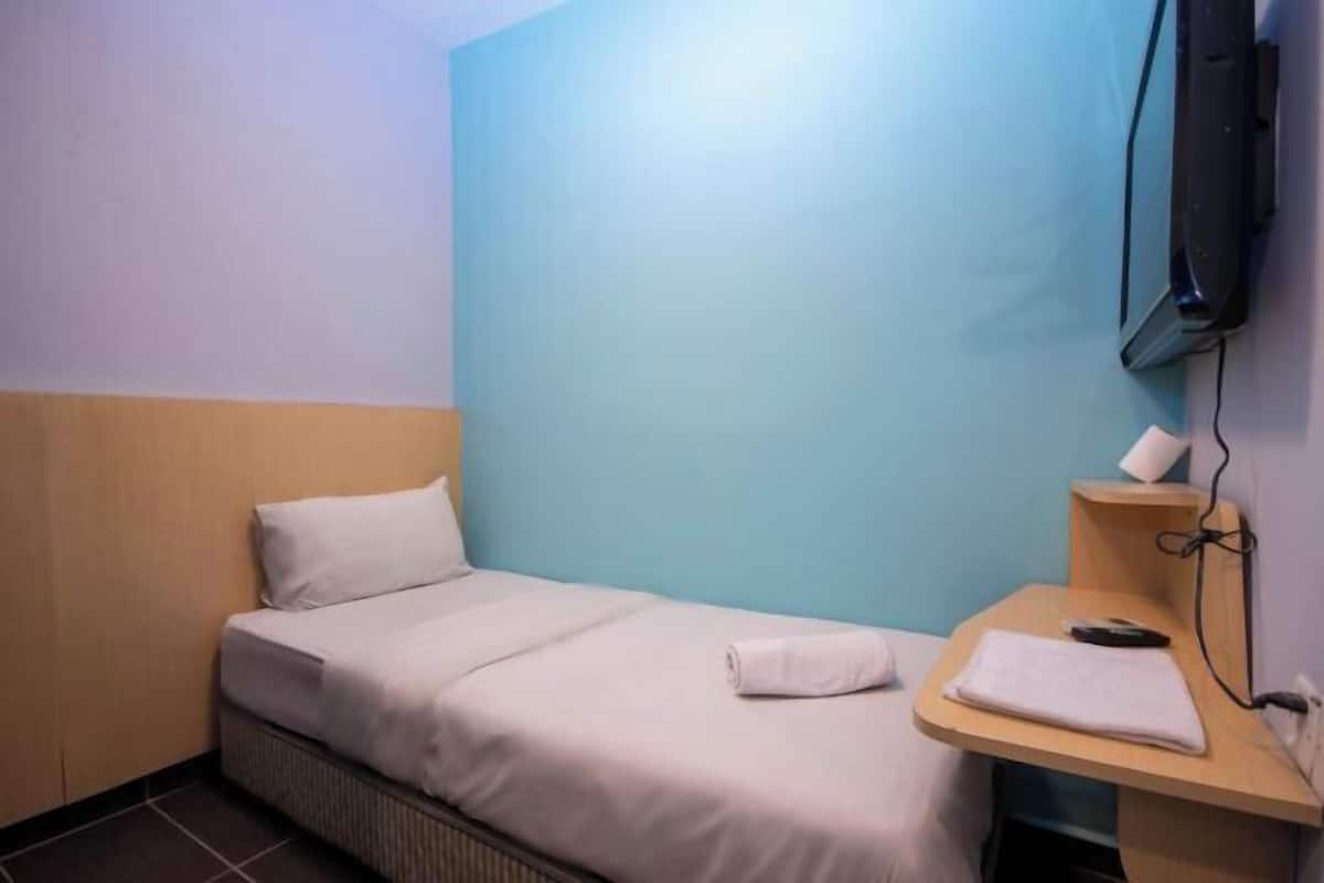 Desk, free WiFi, bed sheets
