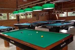 Billards