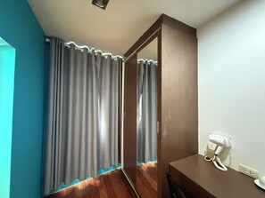 Superior Double or Twin Room - Bed by Cruise at Samakkhi-Tivanont (Nonthaburi)
