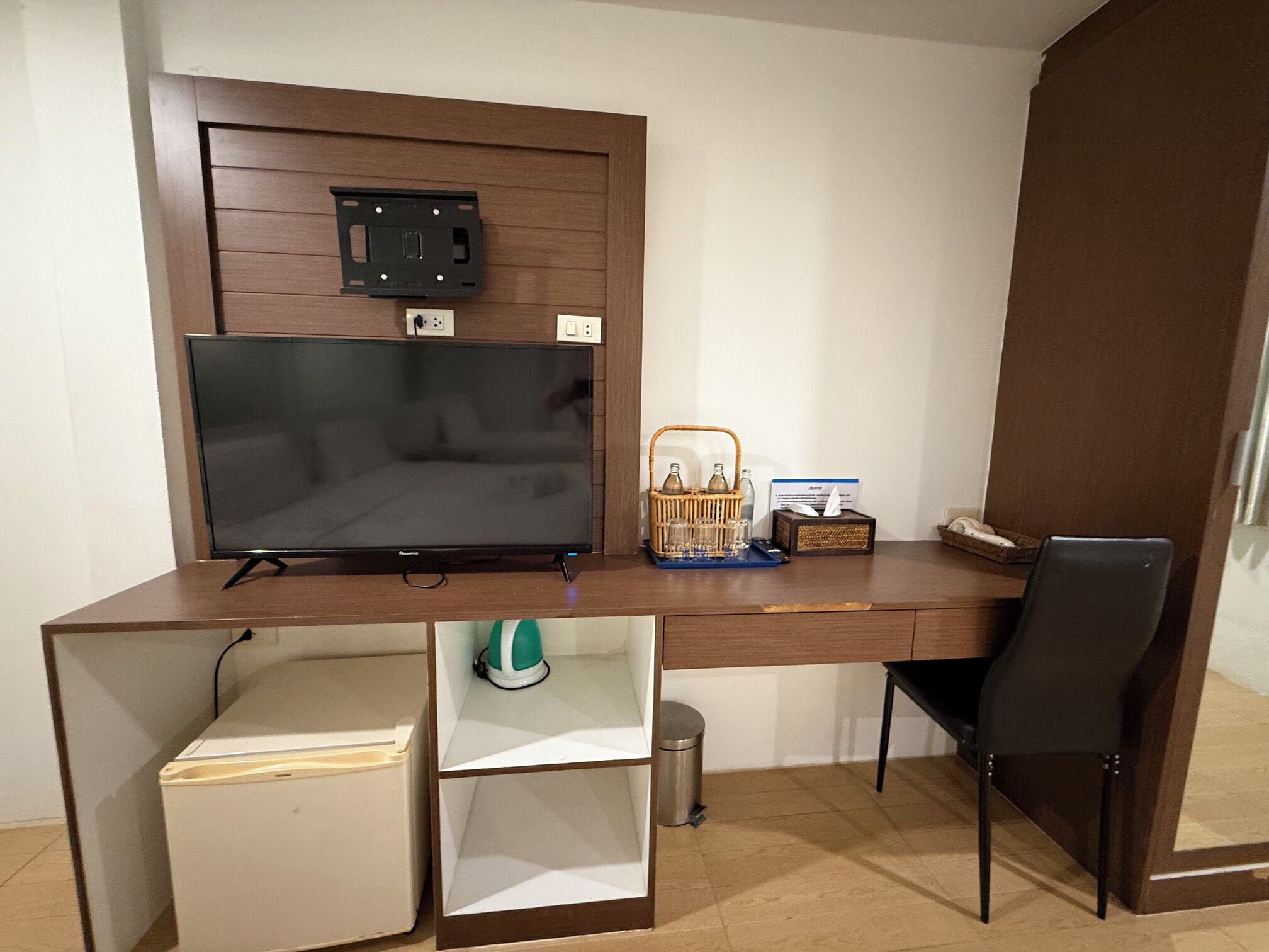 triple room | 1 bedroom, minibar, in-room safe, desk