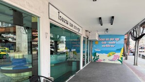 Imej tidak diklasifikasikan, 3 daripada 55, butang