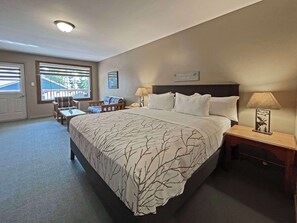 Standard Room, 1 King Bed, Non Smoking | Iron/ironing board, free WiFi, bed sheets - The Grand Tappattoo Resort, an Ascend Collection Resort (Seguin)