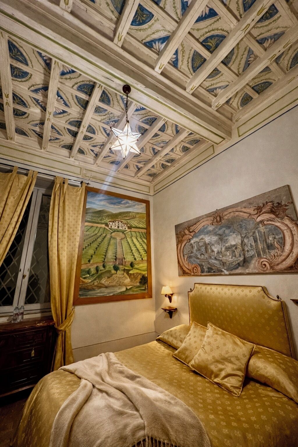 Rom – basic | Skrivebord, strykejern/-brett, wi-fi (inkludert) og sengetøy