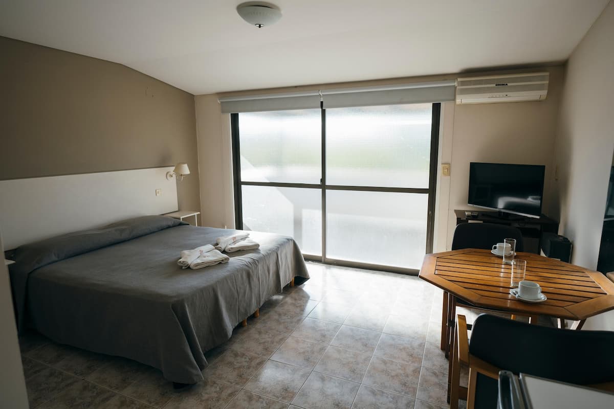 Coffres-forts dans les chambres, Wi-Fi gratuit