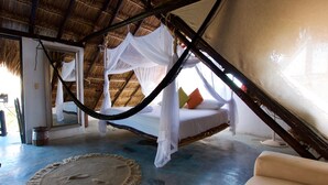 Room, 1 King Bed, Pool View