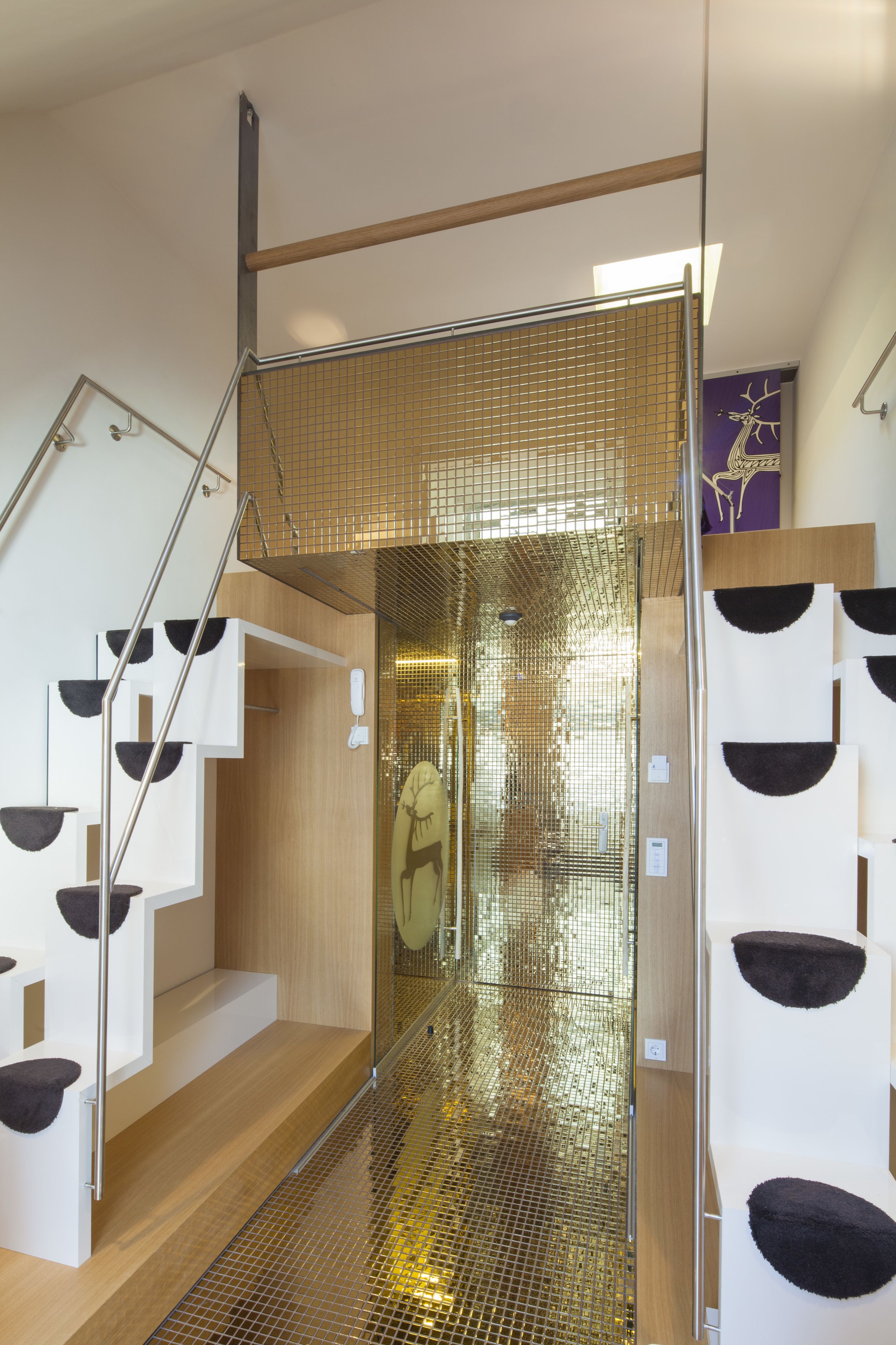 double room (climb up) | bathroom | designer toiletries, hair dryer, towels