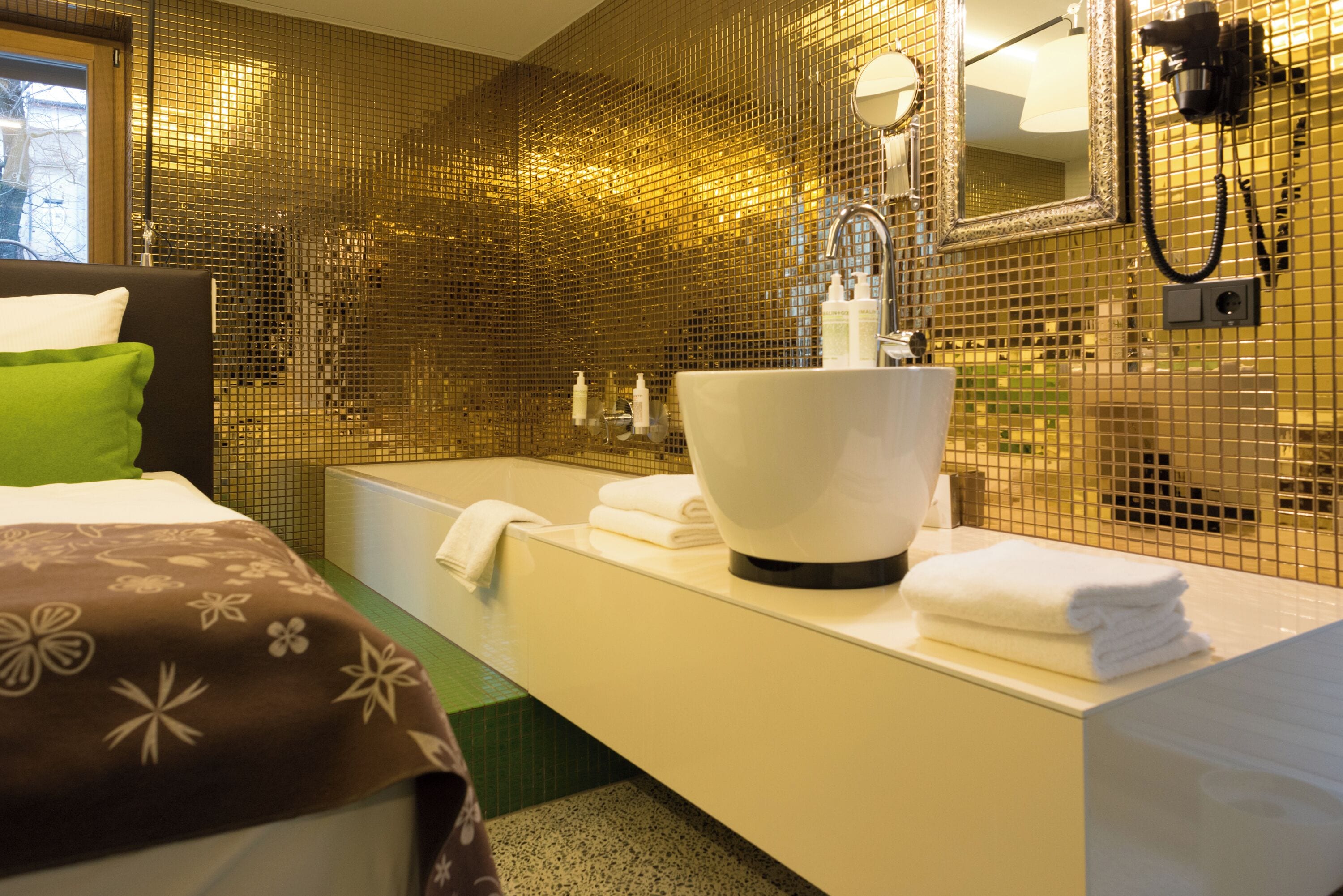 1 bedroom, premium bedding, in-room safe, soundproofing