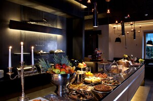 Σερβίρεται πρωινό