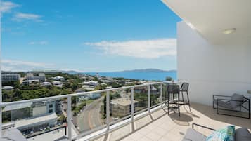 Apartment, 2 Bedrooms | Terrace/patio