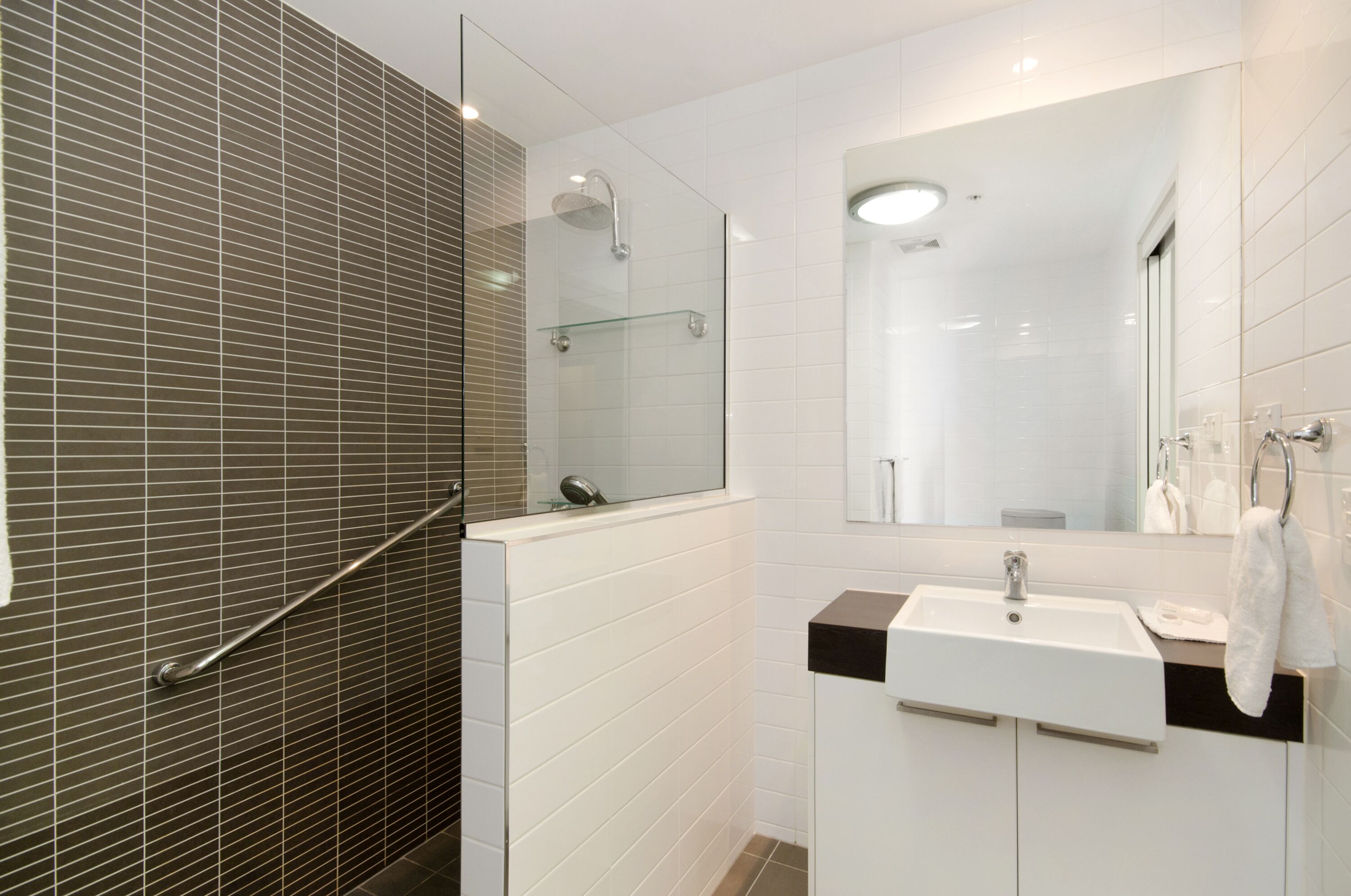 apartment, 1 bedroom | bathroom | shower, free toiletries, hair dryer, towels