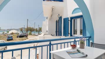Grand Studio, Sea View | Terrace/patio