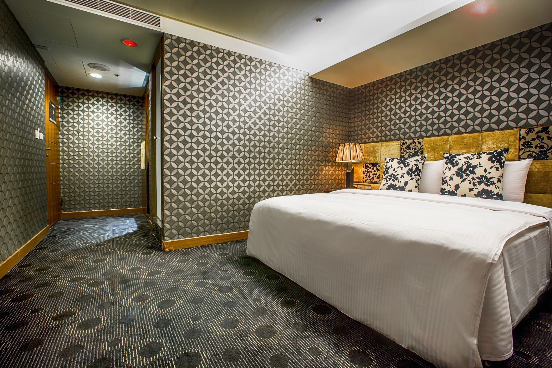 Couette en duvet d'oie, articles gratuits dans le mini-bar, bureau