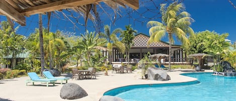 Outdoor pool, pool loungers