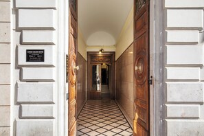 Front of property - Corso Grand Suite (Rome)