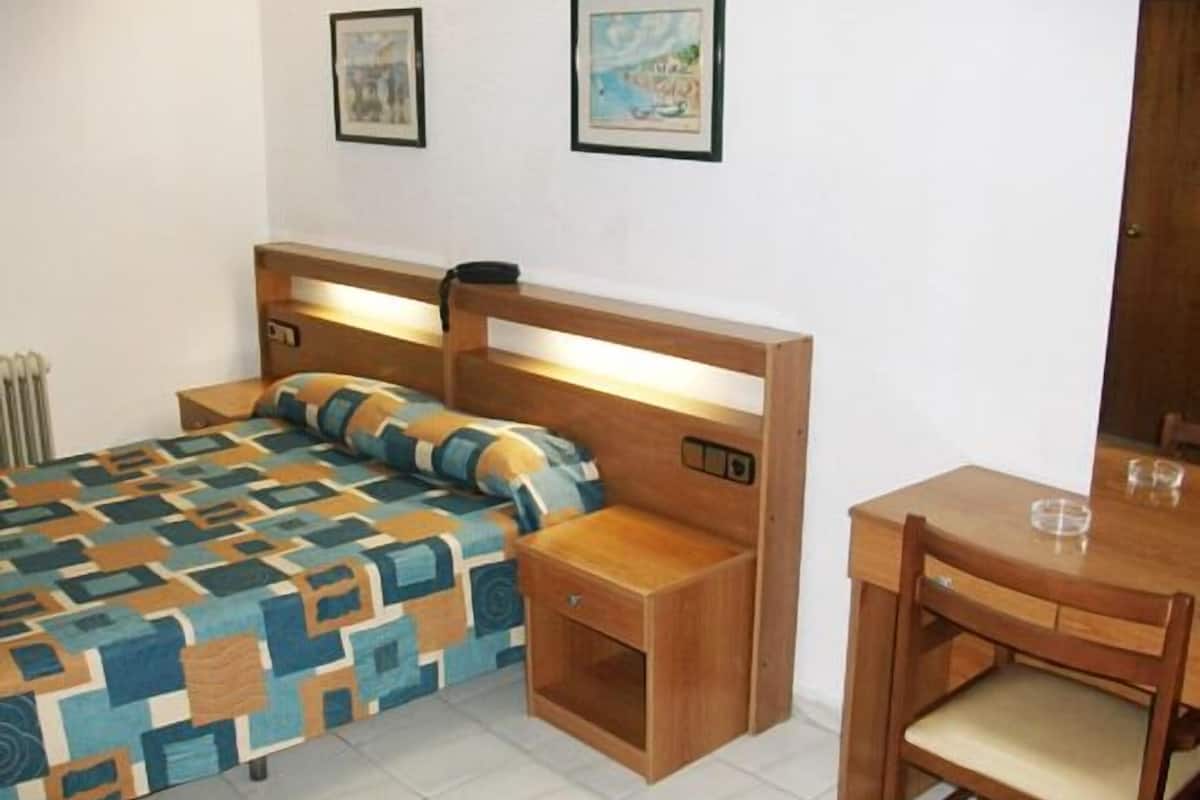 22-inch plasma tv with digital channels, tv