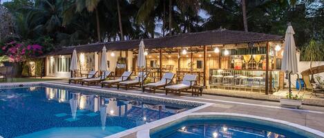 Outdoor pool, pool umbrellas, pool loungers