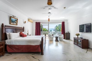 River Front Deluxe Room - Safira River Front Resort (Morjim)
