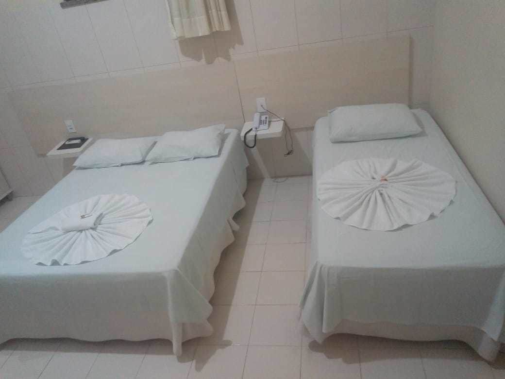 triple room | minibar, desk, free wifi, bed sheets