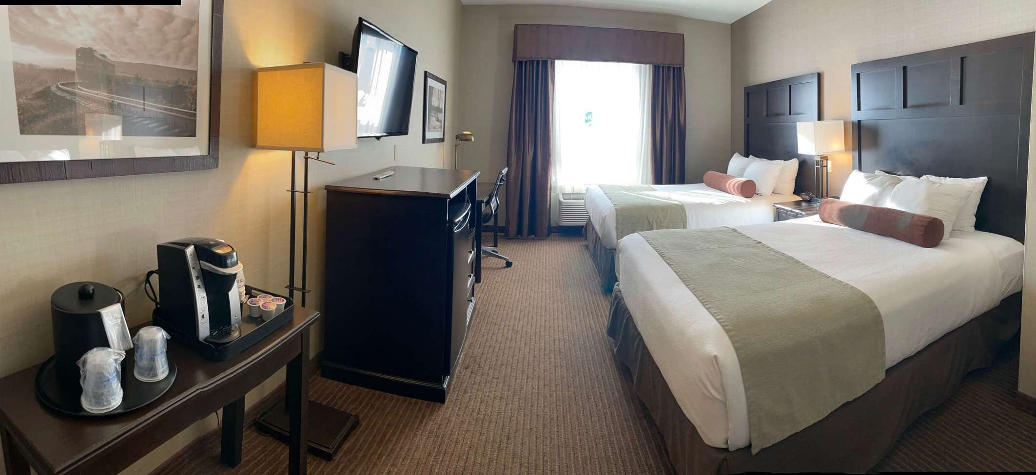 Premium bedding, pillowtop beds, in-room safe, desk