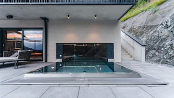 Innenpool, Außenpool, Cabañas (kostenlos), Sonnenschirme