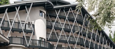 Façana frontal de l'allotjament