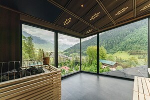 Sauna seca, sauna a vapor, massagens desportivas, massagens