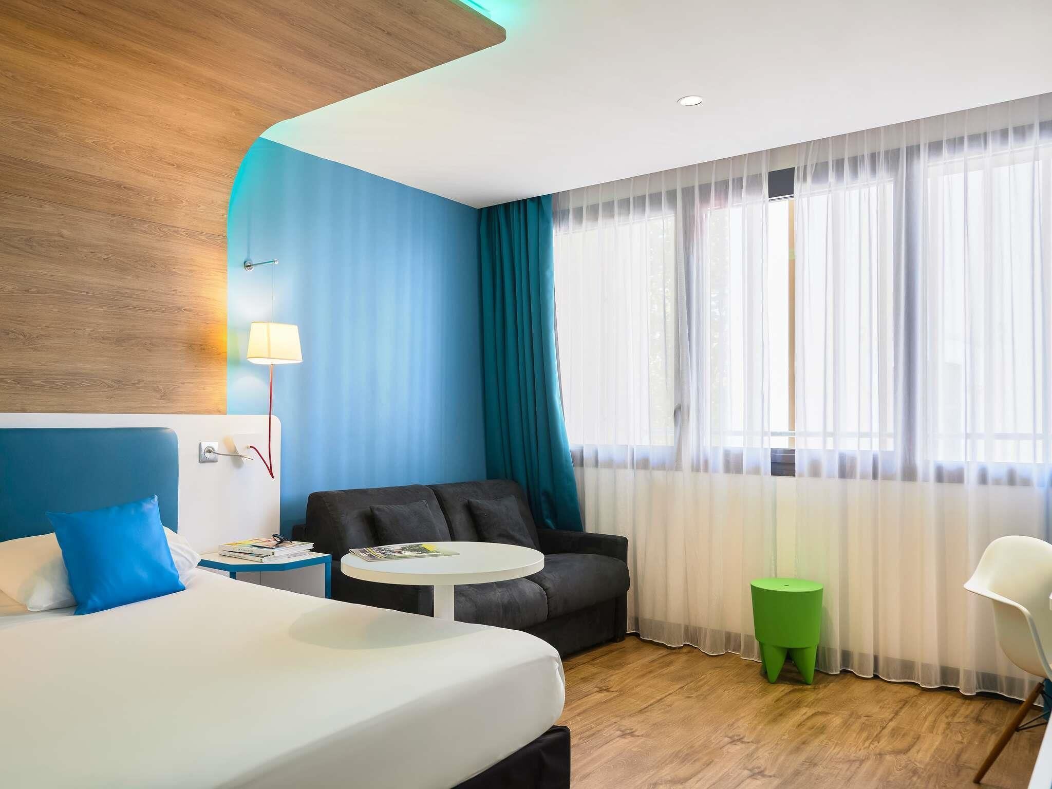 Standard Room, 1 Double Bed with Sofa bed | Premium bedding, in-room safe, individually furnished, desk