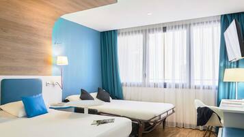 Standard Room, 1 Double Bed with Sofa bed | Premium bedding, in-room safe, individually furnished, desk
